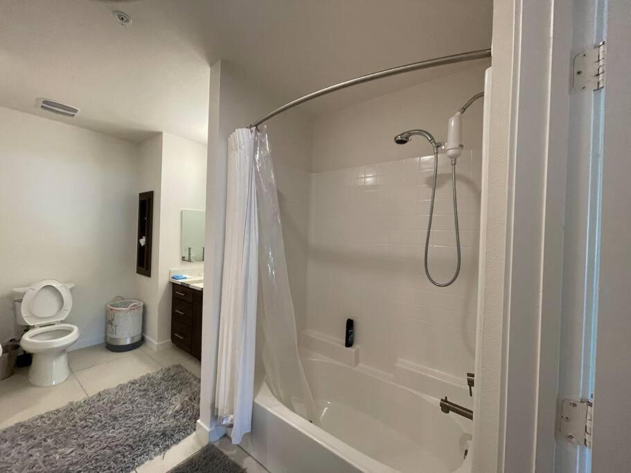Luxurious Apartment Bardeen New Port Beach 1 Bedroom 어바인 외부 사진