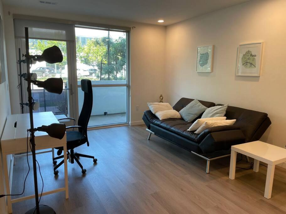 Luxurious Apartment Bardeen New Port Beach 1 Bedroom 어바인 외부 사진