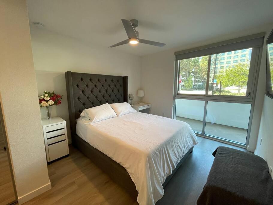 Luxurious Apartment Bardeen New Port Beach 1 Bedroom 어바인 외부 사진