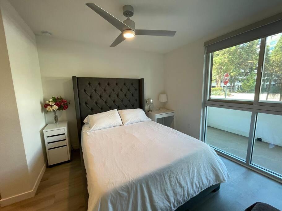 Luxurious Apartment Bardeen New Port Beach 1 Bedroom 어바인 외부 사진